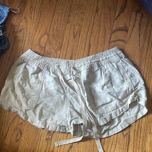 Beach shorts. Khaki color. Linen Shorts